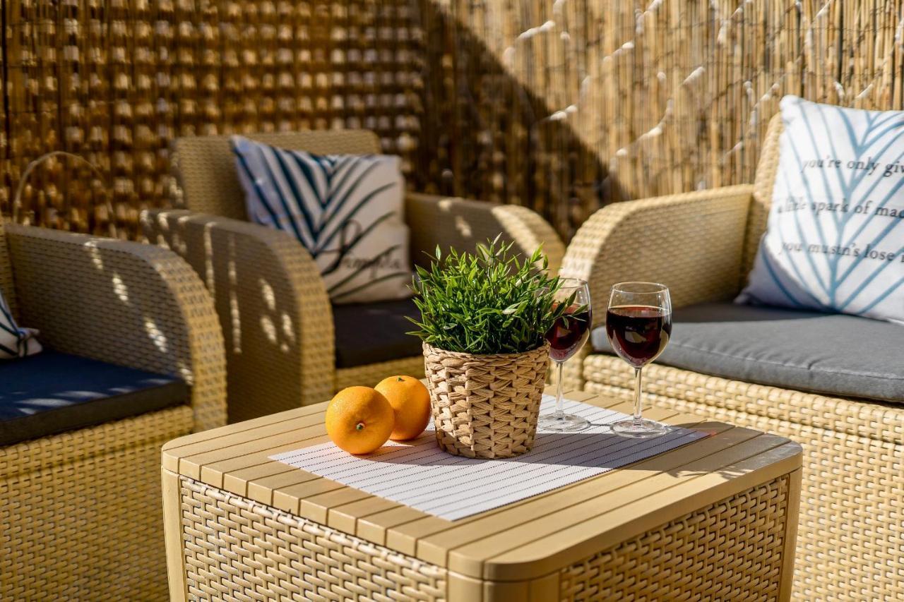 Black Beach Luxury Vacation House Puerto de Santiago  Eksteriør billede